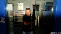 Meski jauh dari perkotaan dan terletak dekat negara Timor Leste, akses keuangan di Wini sudah berkembang pesat. Bank BRI hadir untuk memudahkan transaksi keuangan warga.