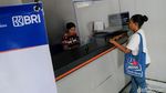 Di Wini, Masih Ada Warga Nabung Bawa Kresek Lho
