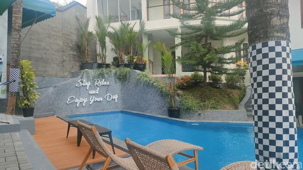 Hotel Aleyra di Garut.