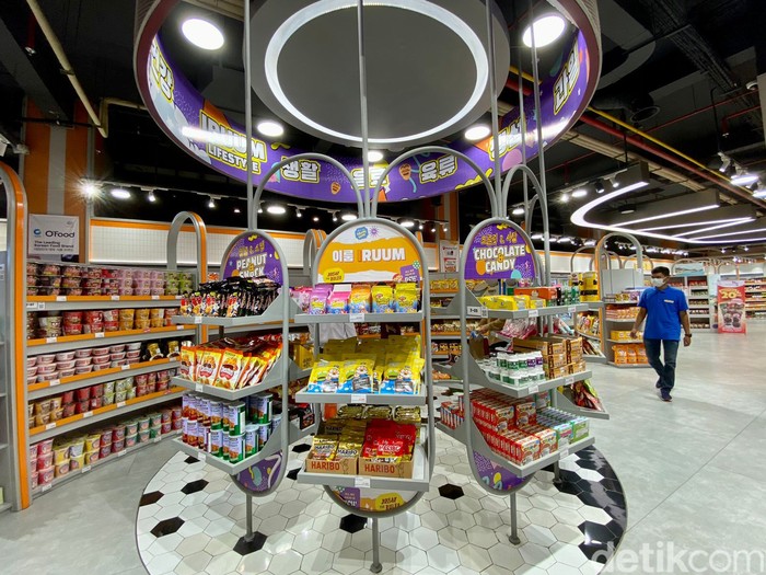 Iruum Foodcourt Hadirkan Suasana Kantin Korea, Menunya Bikinan Jun Chef!