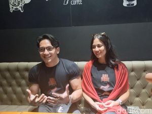 Jumpa Fans di Solo, Jefri Nichol-Pevita Pearce Mampir Cicip Tengkleng-Serabi