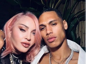 Sosok Model Tampan yang Disebut Pacar Baru Madonna, Lebih Muda 41 Tahun