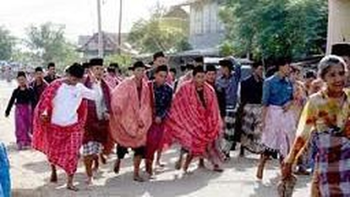 Masyarakat Towani Tolotang Sidrap