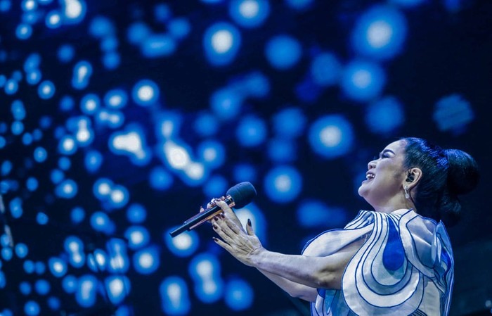 Melihat Lagi Konser 40 Tahun Berkarya Vina Panduwinata