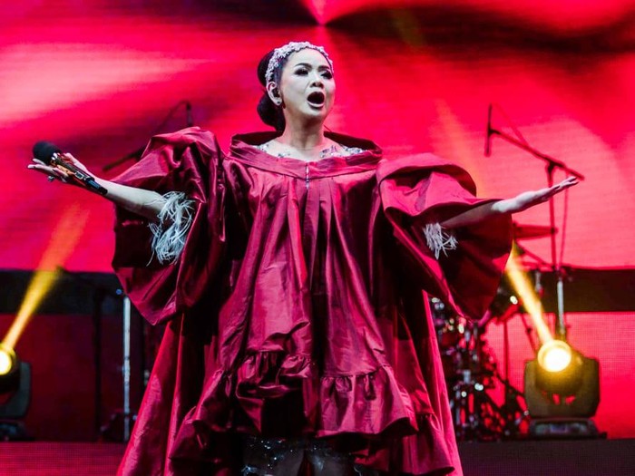 Melihat Lagi Konser 40 Tahun Berkarya Vina Panduwinata