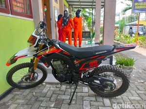 Kepergok, Pencuri Motor Trail di RSUD Tongas Probolinggo Lempar Bondet