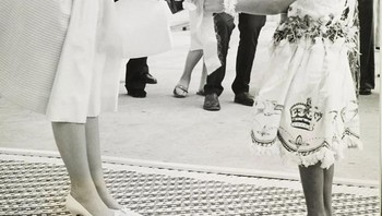 Kedatangan Ratu Elizabeth II di Fiji pada tahun 1963. Foto: (Bored Panda).