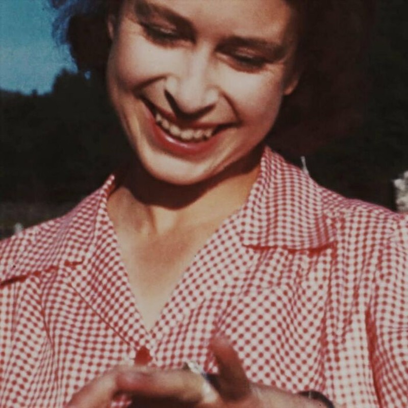 Potret Masa Muda Ratu Elizabate II yang Berkharisma