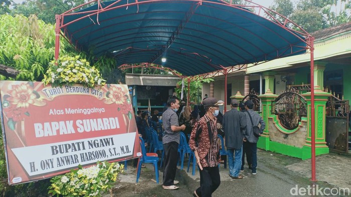 Suasana duka di kediaman korban tewas jip masuk jurang di Gunung Bromo