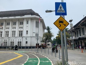 Anies soal Viral Motor Tergelincir di Kota Tua: Pemotor Melanggar