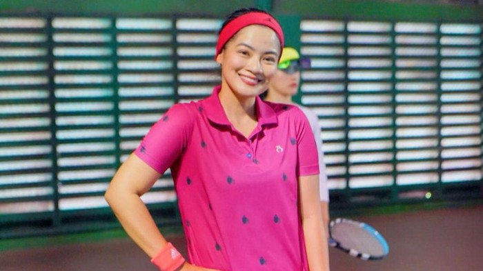 Ibu dua anak ini menyebut walaupun berat badannya belum mencapai ideal versinya, ia menikmati setiap prosesnya. Saat ini yang terpenting baginya adalah kesehatan.