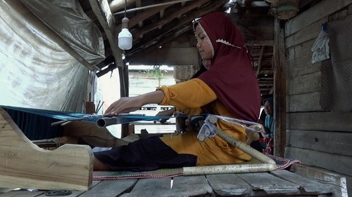 Tradisi menenun di Kabupaten Dompu, Nusa Tenggara Barat (NTB), akan diusulkan sebagai warisan budaya takbenda.