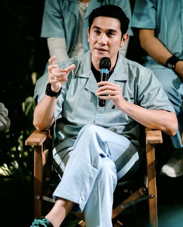 Vino G. Bastian Vino G. Bastian