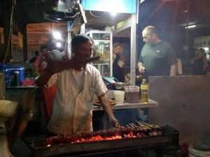 Pasar Sindhu, Pasar Senggolnya Bule di Bali!