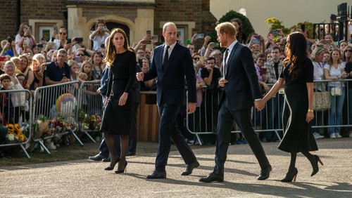 Prince William and Catherine, the new Prince and Princess of Wales, accompanied by Prince Harry and Meghan, the Duke and Duchess of Sussex, proceed to greet well-wishers outside Windsor Castle on 10th September 2022 in Windsor, United Kingdom. Queen Elizabeth II, the UKs longest-serving monarch, died at Balmoral aged 96 on 8th September 2022 after a reign lasting 70 years. (photo by Mark Kerrison/In Pictures via Getty Images)