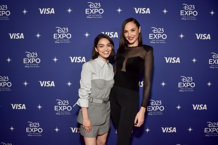 ANAHEIM, CALIFORNIA - SEPTEMBER 09: (L-R) Rachel Zegler and Gal Gadot attend D23 Expo 2022 at Anaheim Convention Center in Anaheim, California on September 09, 2022. (Photo by Alberto E. Rodriguez/Getty Images for Disney)