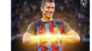 Sejak kepergian Lionel Messi ke PSG, Barcelona belum menemukan striker tajam sampai akhirnya Lewandowski datang. Foto: Twitter