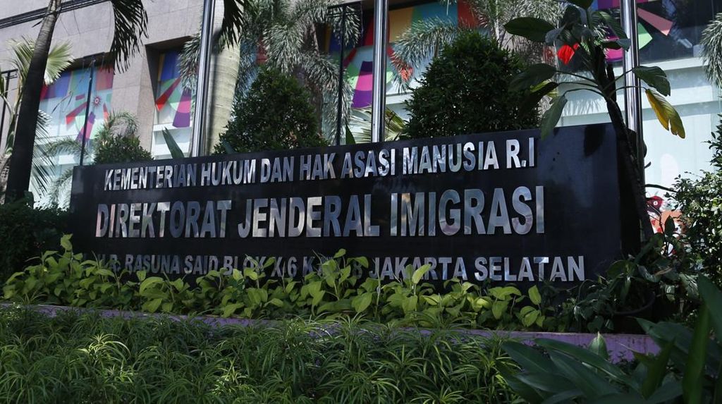 Jokowi Menyentil, Imigrasi Kini Bentuk Satgas KITAS dan VOA