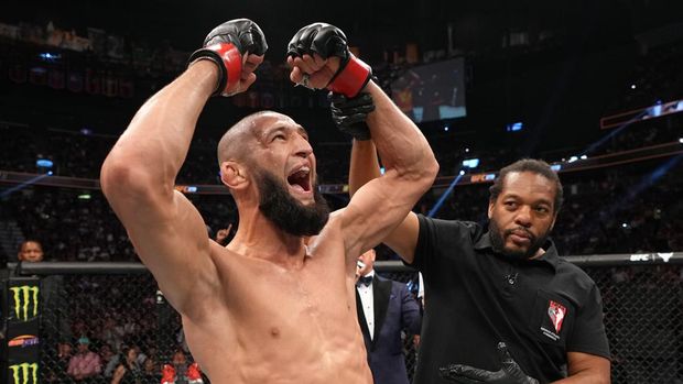 LAS VEGAS, NEVADA - SEPTEMBER 10: Khamzat Chimaev of Russia reacts after his submission victory over Kevin Holland in a 180-pound catchweight fight during the UFC 279 event at T-Mobile Arena on September 10, 2022 in Las Vegas, Nevada. (Photo by Jeff Bottari/Zuffa LLC)