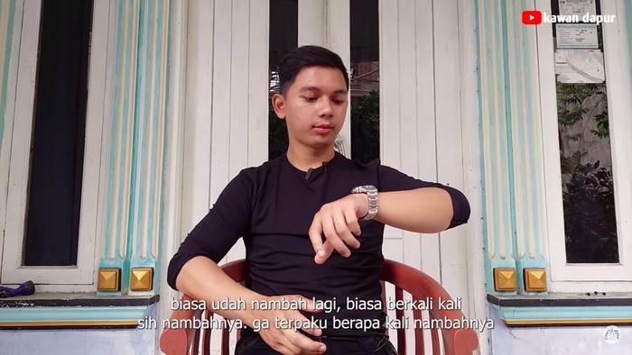 Kisah sukses penjual gorengan tampan