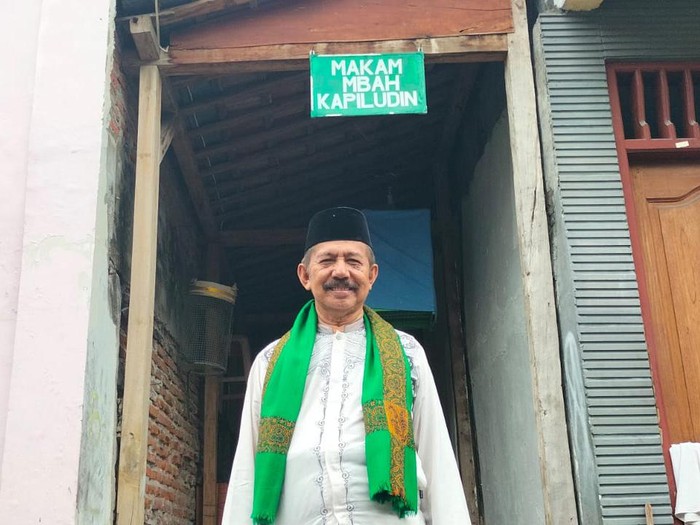 makam Mbah Kapiludin di Jalan Kupang Gunung Timur surabaya