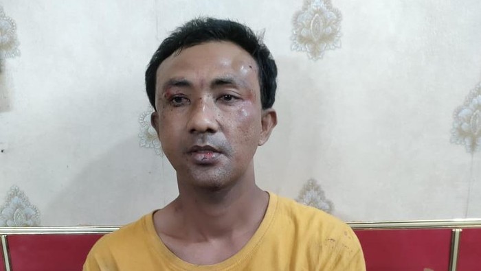 Maling motor gagal di Sidotopo Wetan Surabaya yang ditinggal temannya lalu dihajar massa.