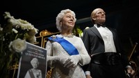 Ini dia patung lilin Ratu Elizabeth II dan suaminya Pangeran Philip yang berada di Museum i-City Red Carpet di Shah Alam, Malaysia.