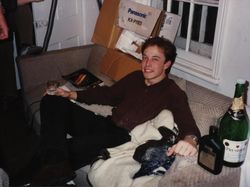 Potret Kemesraan Elon Musk dengan Cinta Pertamanya