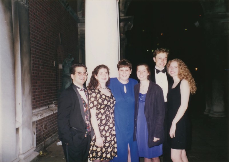 Pacar pertama Elon Musk