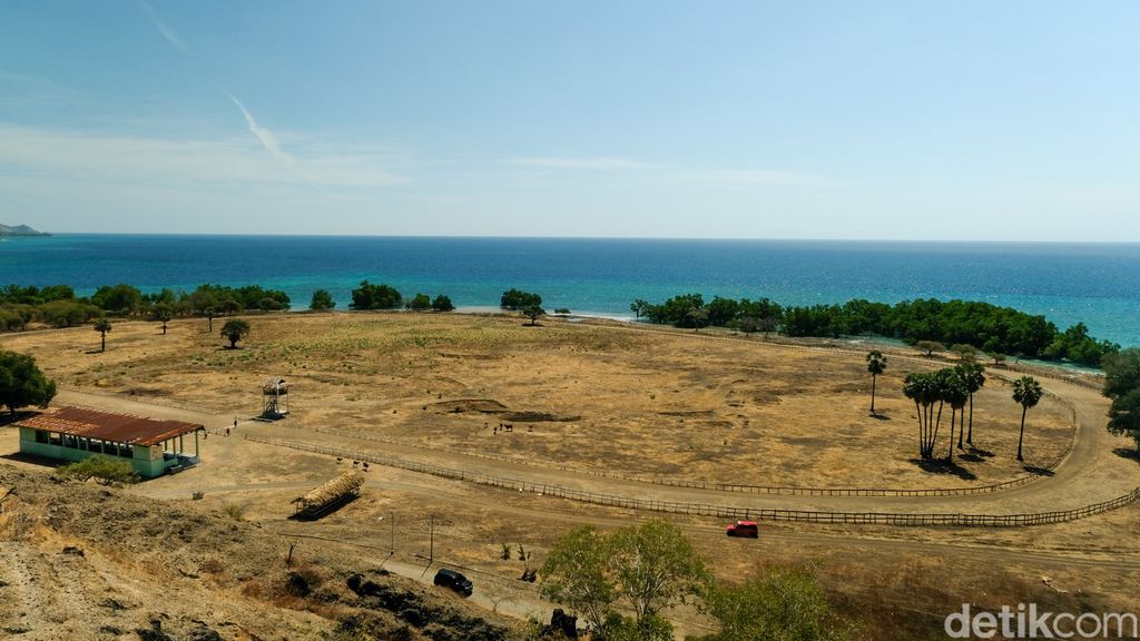 Pantai Tanjung Bastian