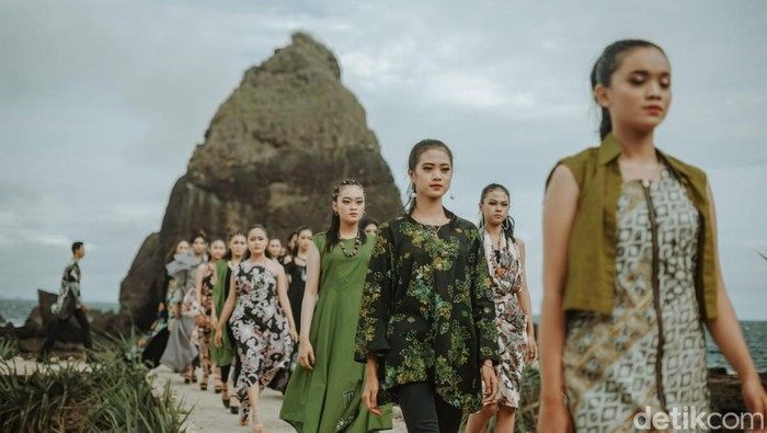 Papuma Fashion Week diharapkan masuk dalam agenda tahunan Pemkab Jember