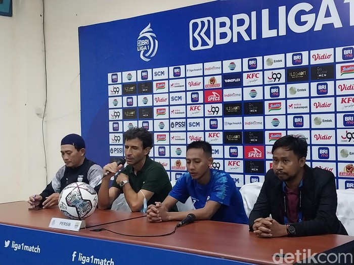 Pelatih Persib Bandung, Luis Milla