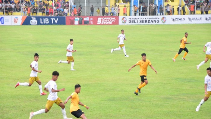 Laga PSDS Deli Serdang Vs Sriwijaya FC di Stadion Baharuddin Siregar, Lubuk Pakam. Humas PSDS Deli Serdang
