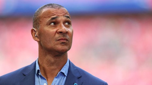 LONDON, ENGLAND - MAY 27:  Ruud Gullit BBC reporter during the Emirates FA Cup Final match between Arsenal and Chelsea at Wembley Stadium on May 27, 2017 in London, England. (Photo by Robbie Jay Barratt - AMA/Getty Images)