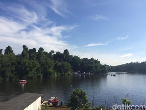 Tempat Keramat dan Wisata Ziarah di Panjalu Ciamis