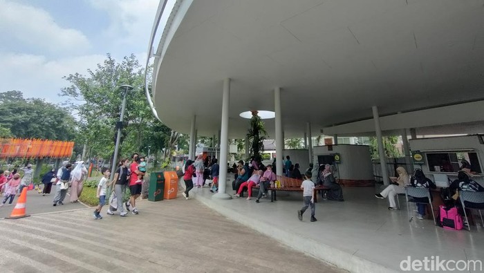 Situasi kawasan Tebet Eco Park, Jakarta Selatan, Minggu, (11/9/2022). (Foto: Dwi Rahmawati/detikcom).