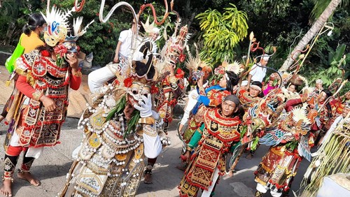 Tari Wayang Wong di Desa Tejakula, Buleleng, Bali, tergolong tari wali dan disakralkan.