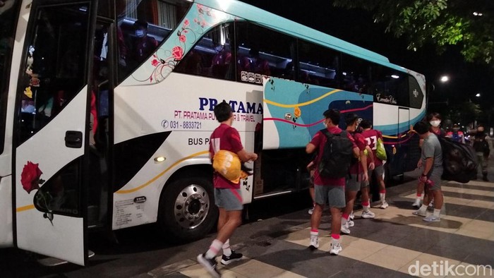 Timnas Hongkong tiba di Surabaya