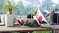 Di Indonesia, mangkuk ayam jago banyak dipakai oleh penjual mie ayam kaki lima untuk menyajikan menunya. Motifnya begitu khas dan mudah dikenali. Foto: Instagram msekord