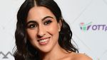Sara Ali Khan Tebar Senyum Mempesona