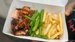 Cukup Rp 30 Ribu Buat Cicip Steak Ayam Bumbu BBQ yang Lagi Viral