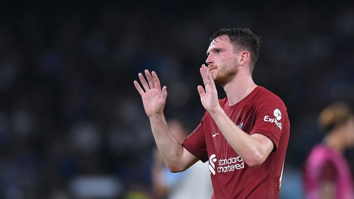 Bek Liverpool Andrew Robertson menepi sampai Oktober ()NurPhoto via Getty Images/NurPhoto)