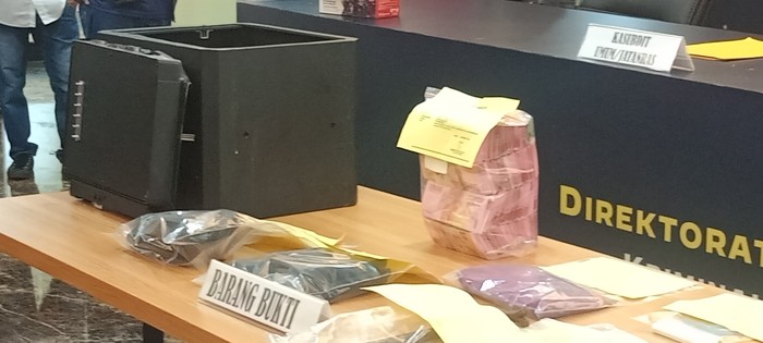 Barang Bukti ART Dara Arafah Bawa Kabur Brankas Barang Bukti ART Dara Arafah Bawa Kabur Brankas