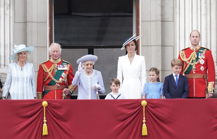 Istana Buckingham biasanya sering terdengar ketika ada kabar yang berkaitan dengan keluarga kerajaan Inggris. Sebenarnya apa fungsi dari istana ini ya?