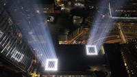 Tribute in Light menyala di Manhattan, New York City, Amerika Serikat, Minggu (11/9/2022) waktu setempat.  