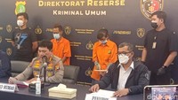 Polda Metro Jaya, Senin (12/9/2022) merilis penangkapan ART pelaku pencurian brankas Dara Arafah. Foto: Ahsan/detikHOT