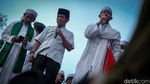 Ekspresi Menantu Habib Rizieq Orasi di Aksi 1209