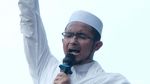Ekspresi Menantu Habib Rizieq Orasi di Aksi 1209