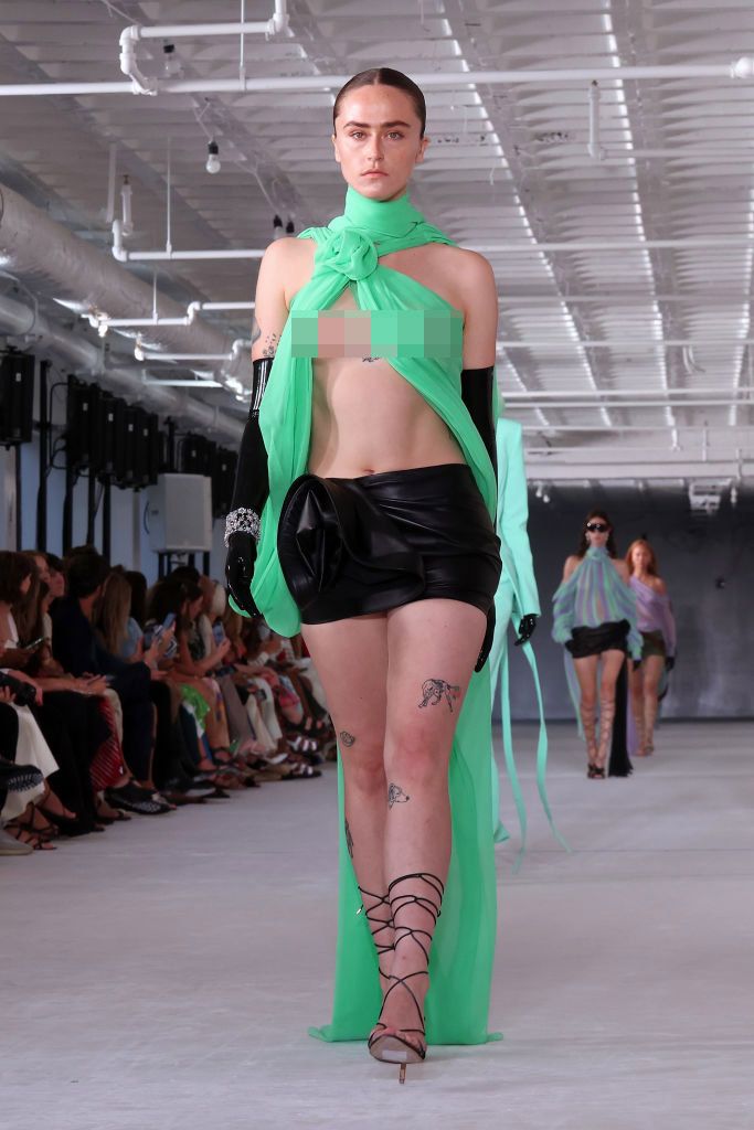 NEW YORK, NEW YORK - SEPTEMBER 10: Ella Emhoff walks the runway during the S/S 2023 Prabal Gurung fashion show during New York Fashion Week at United Nations Plaza on September 10, 2022 in New York City. (Photo by Taylor Hill/FilmMagic)