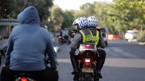 ETLE Mobile Gadget tilang pakai HP Surabaya